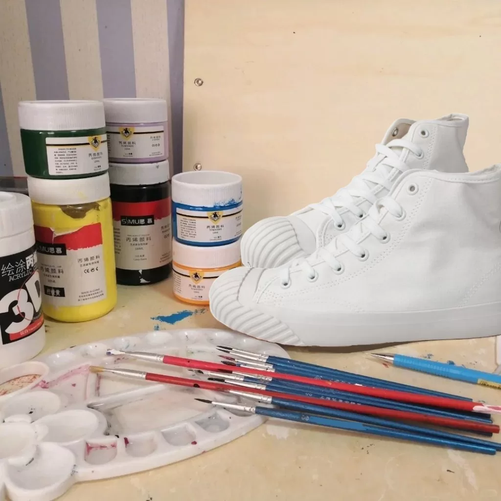 How to paint canvas shoes
