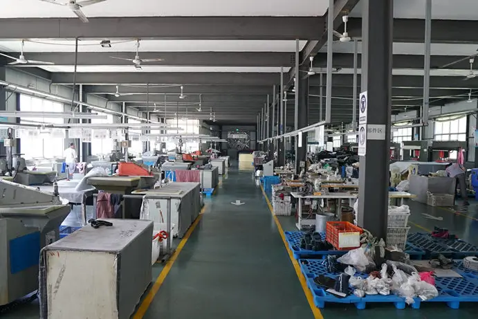 factory of canvas fashion shoes