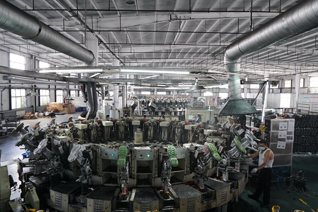 factory of popular kids shoes