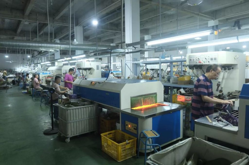 original factory of kids shoes with laces