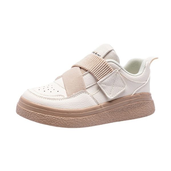 Girls sneakers